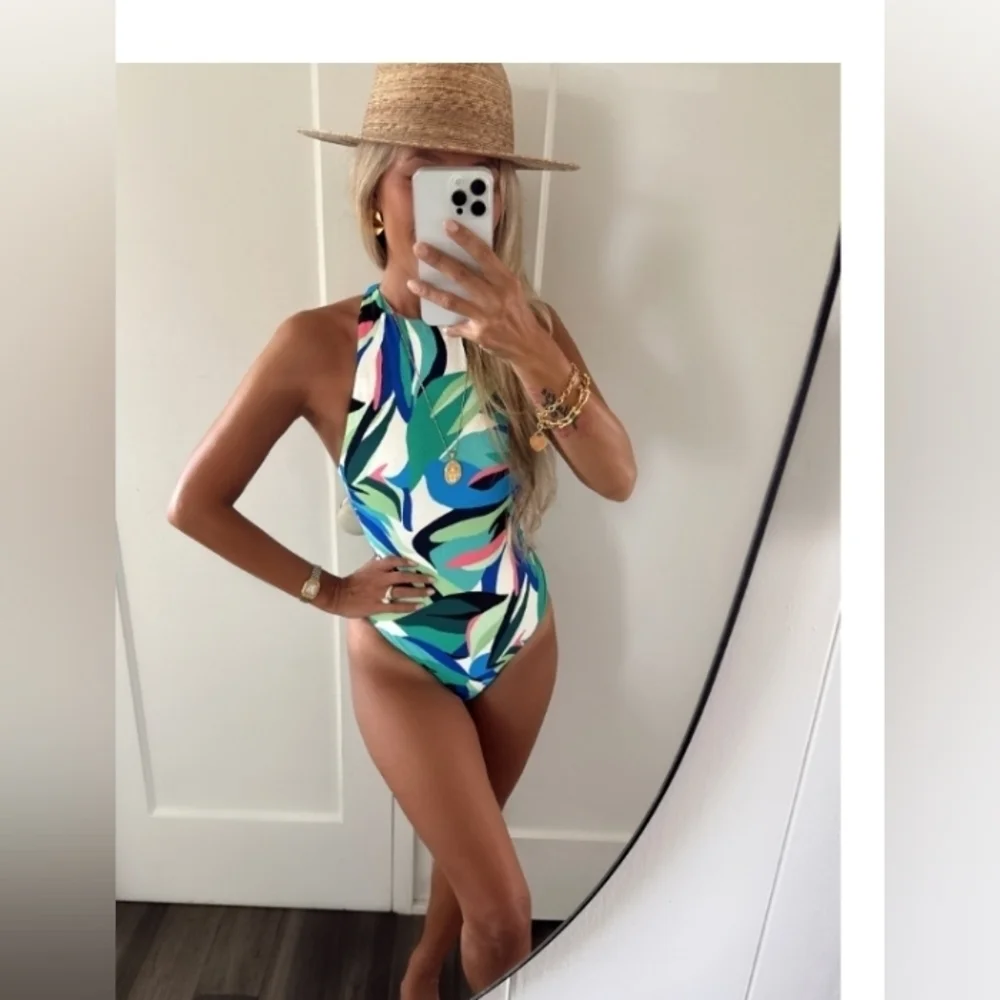 Shade & Shore Women's Tropical Pique High Neck Full Coverage One Piece Swimsuit
